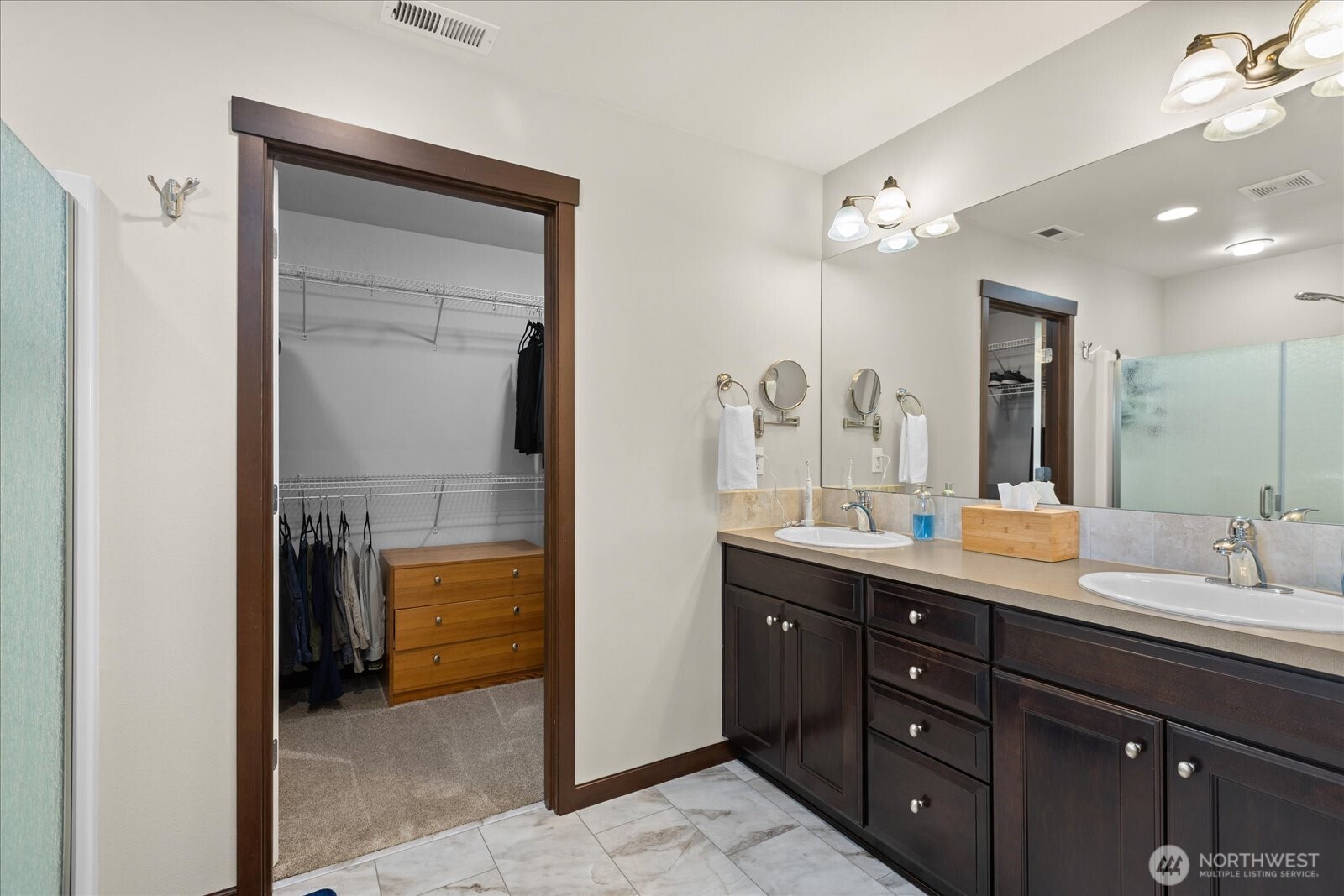 1630 SW Carnegie Street , Oak Harbor, WA 98277