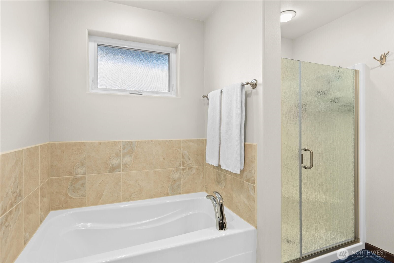 1630 SW Carnegie Street , Oak Harbor, WA 98277