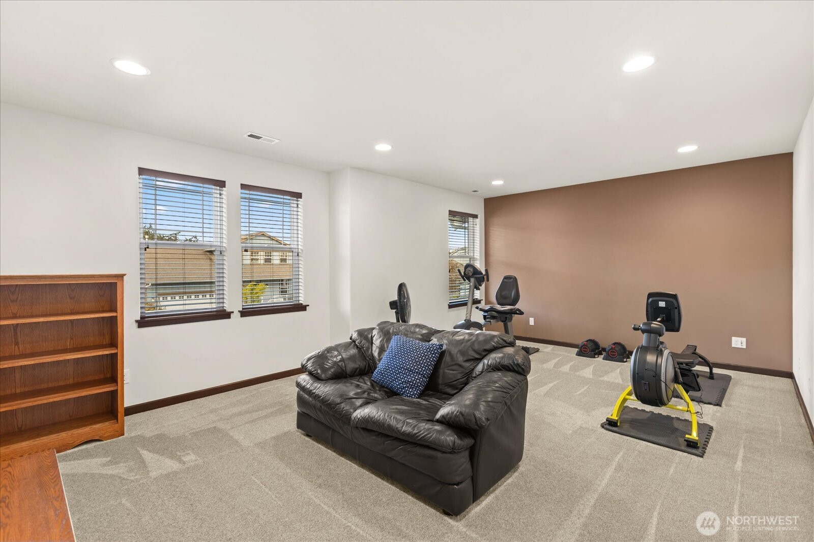 1630 SW Carnegie Street , Oak Harbor, WA 98277