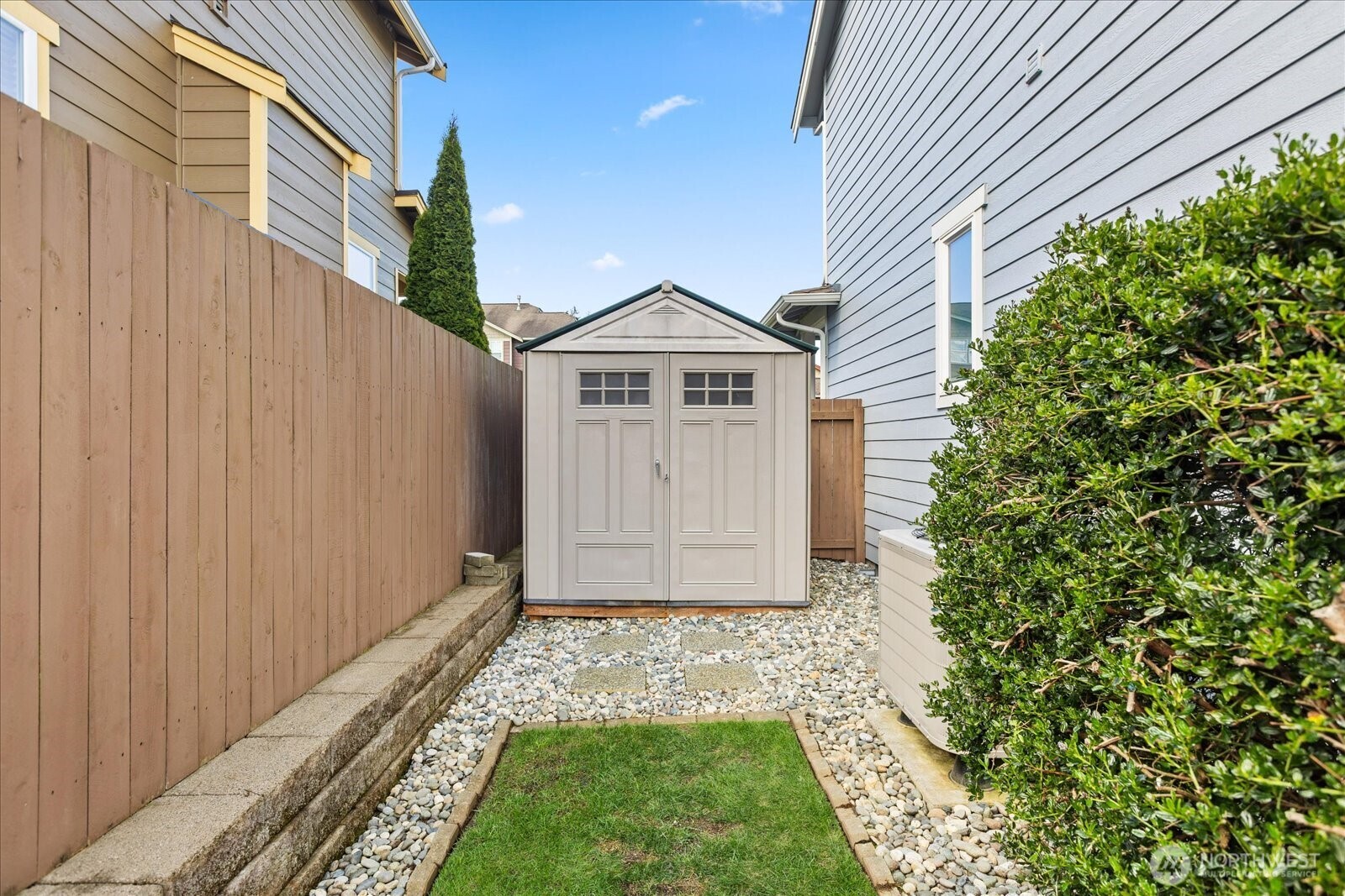 1630 SW Carnegie Street , Oak Harbor, WA 98277