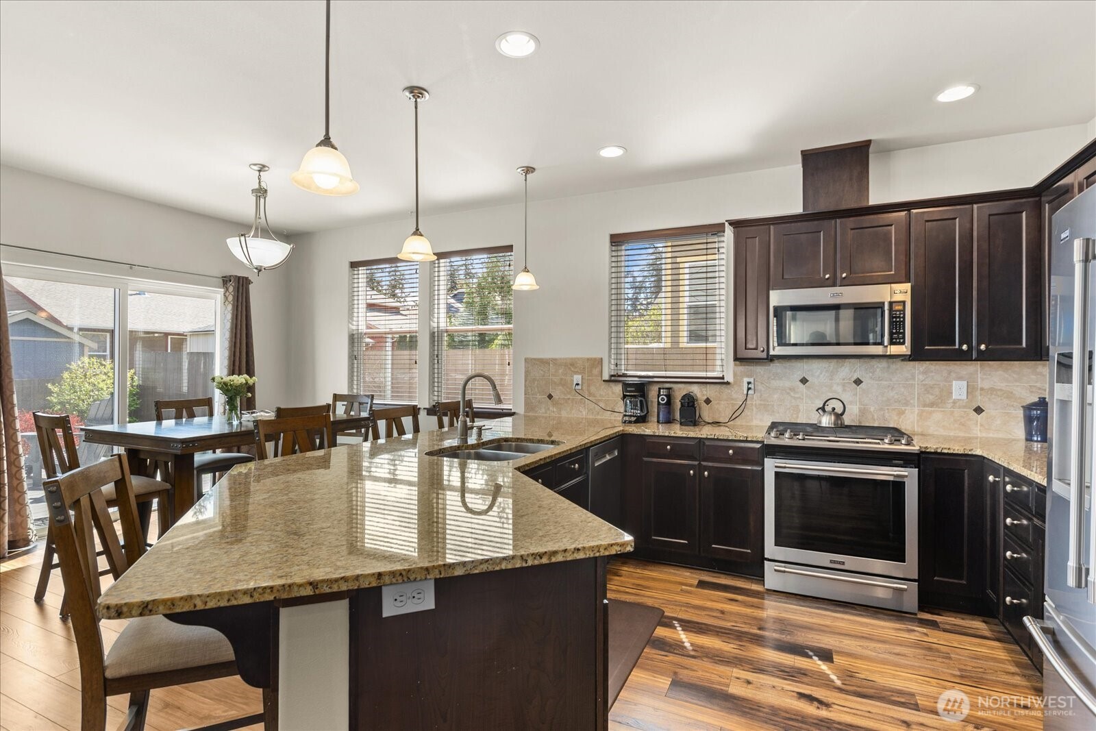 1630 SW Carnegie Street , Oak Harbor, WA 98277