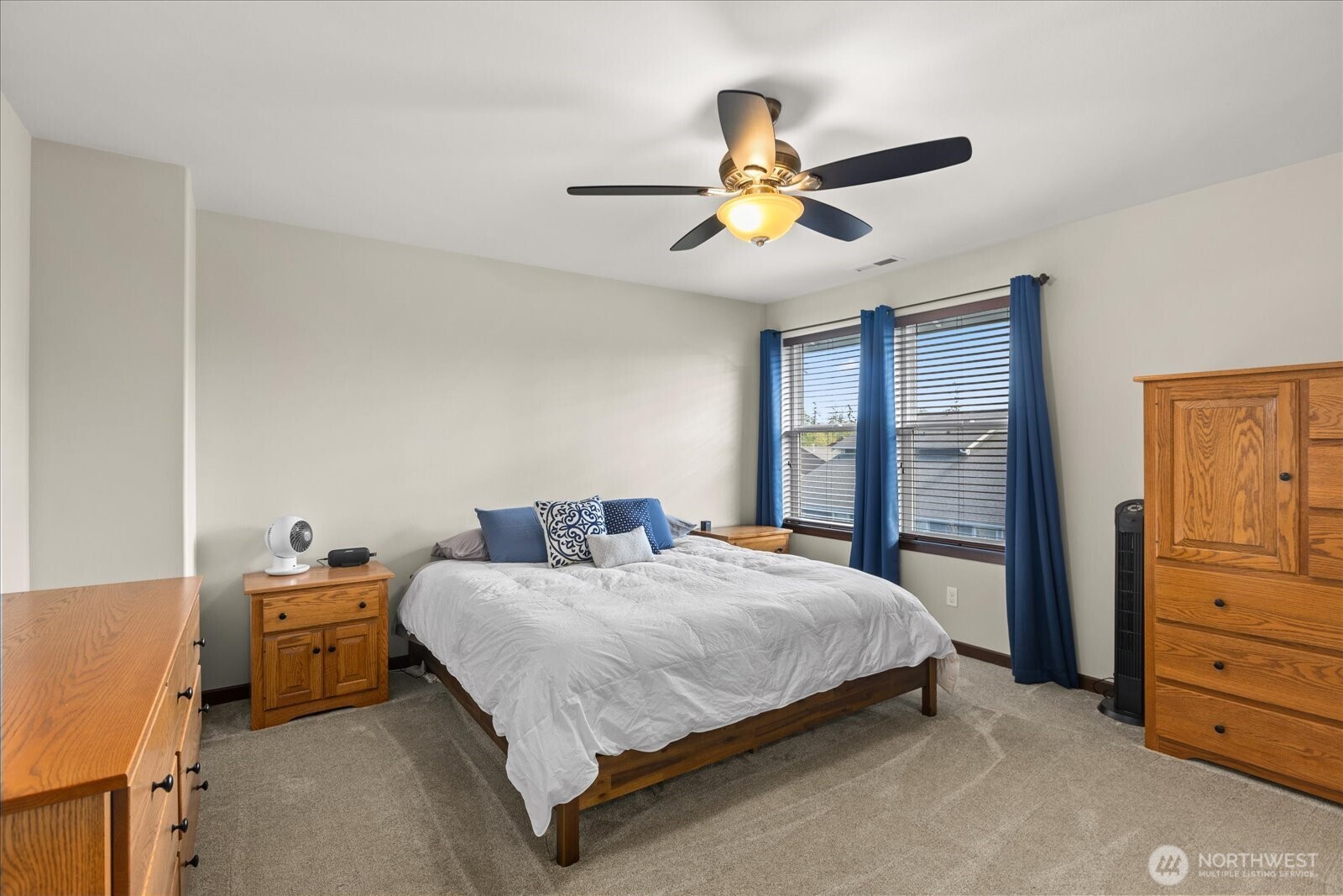 1630 SW Carnegie Street , Oak Harbor, WA 98277