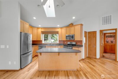 1038 NE Blue Ridge Drive , Poulsbo, WA 98370 - Photo 12