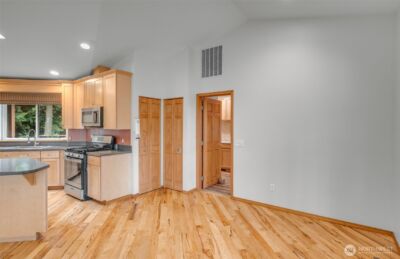 1038 NE Blue Ridge Drive , Poulsbo, WA 98370 - Photo 15