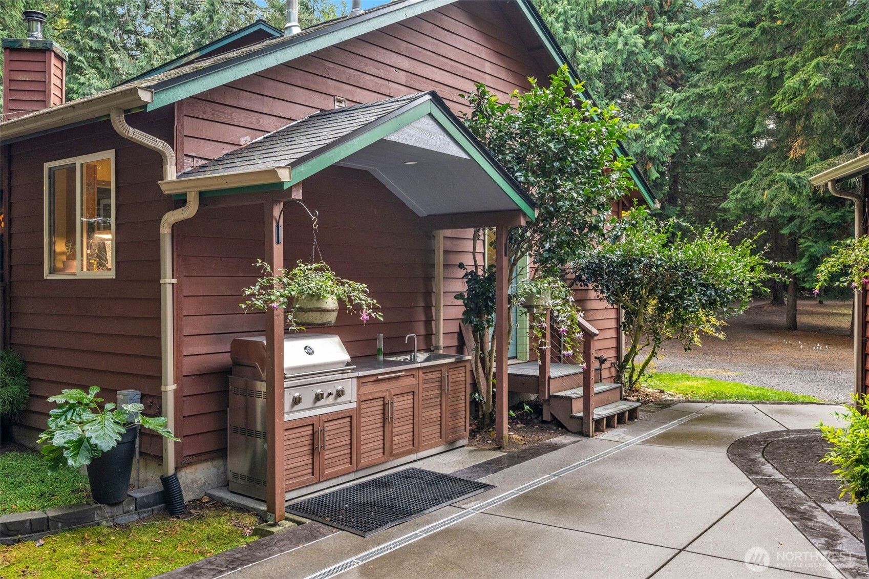 1038 NE Blue Ridge Drive , Poulsbo, WA 98370