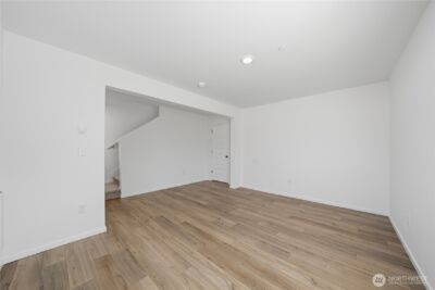 9811 31st Avenue SE #B3, Everett, WA 98208 - Photo 4
