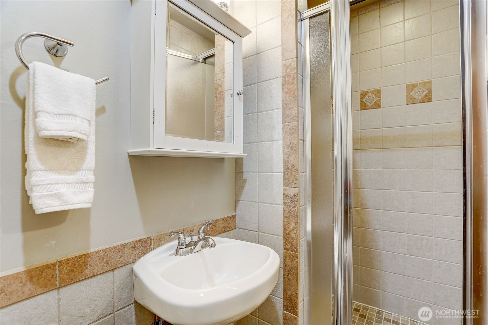 403 E Thomas Street #1-9, Seattle, WA 98102