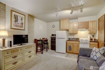 403 E Thomas Street #1-9, Seattle, WA 98102 - Photo 23