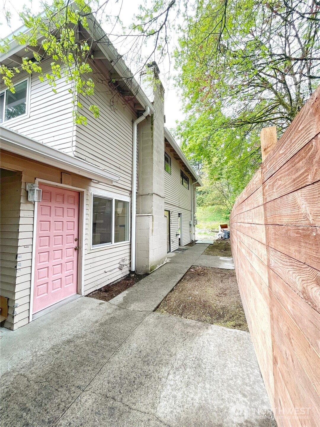 1714 SE Susan #B, Tumwater, WA 98501