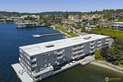 733 Lake Street S #301, Kirkland, WA 98033 - Photo 2