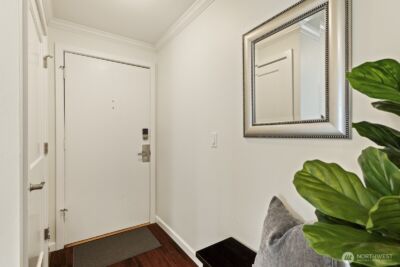 733 Lake Street S #301, Kirkland, WA 98033 - Photo 8