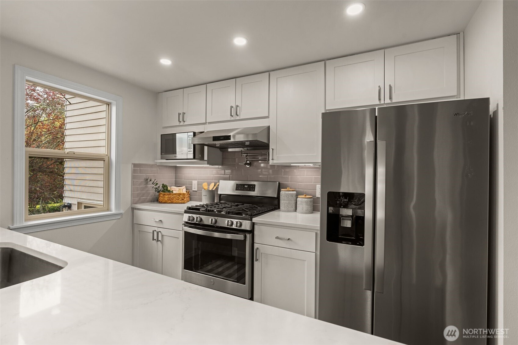 216 167th Place NE, Bellevue, WA 98008-4520
