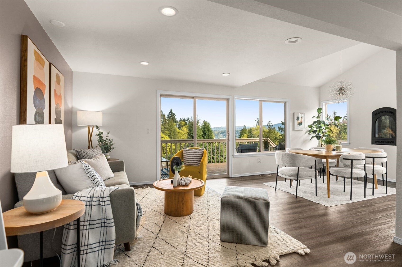 216 167th Place NE, Bellevue, WA 98008-4520