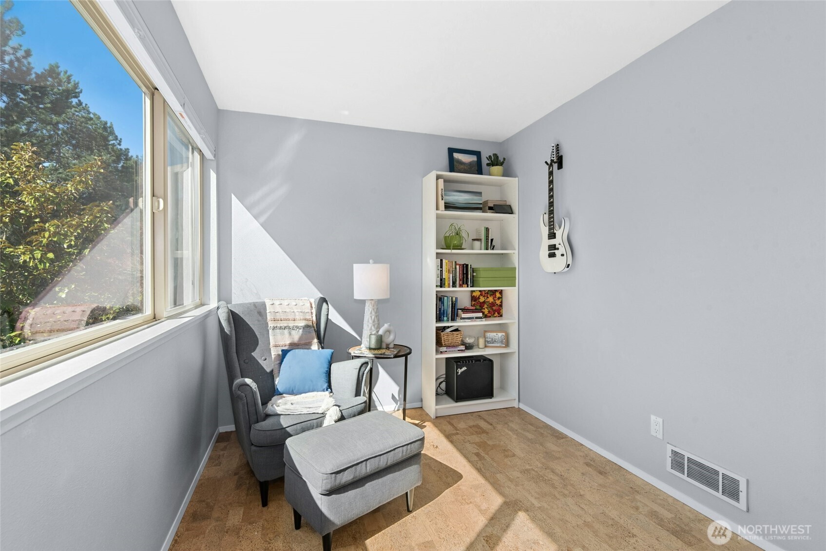 447 7th Avenue , Kirkland, WA 98033