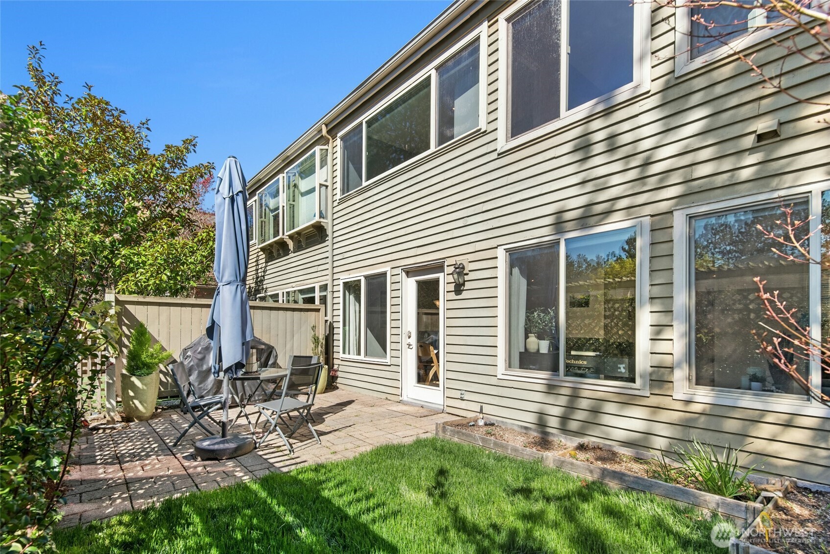 447 7th Avenue , Kirkland, WA 98033