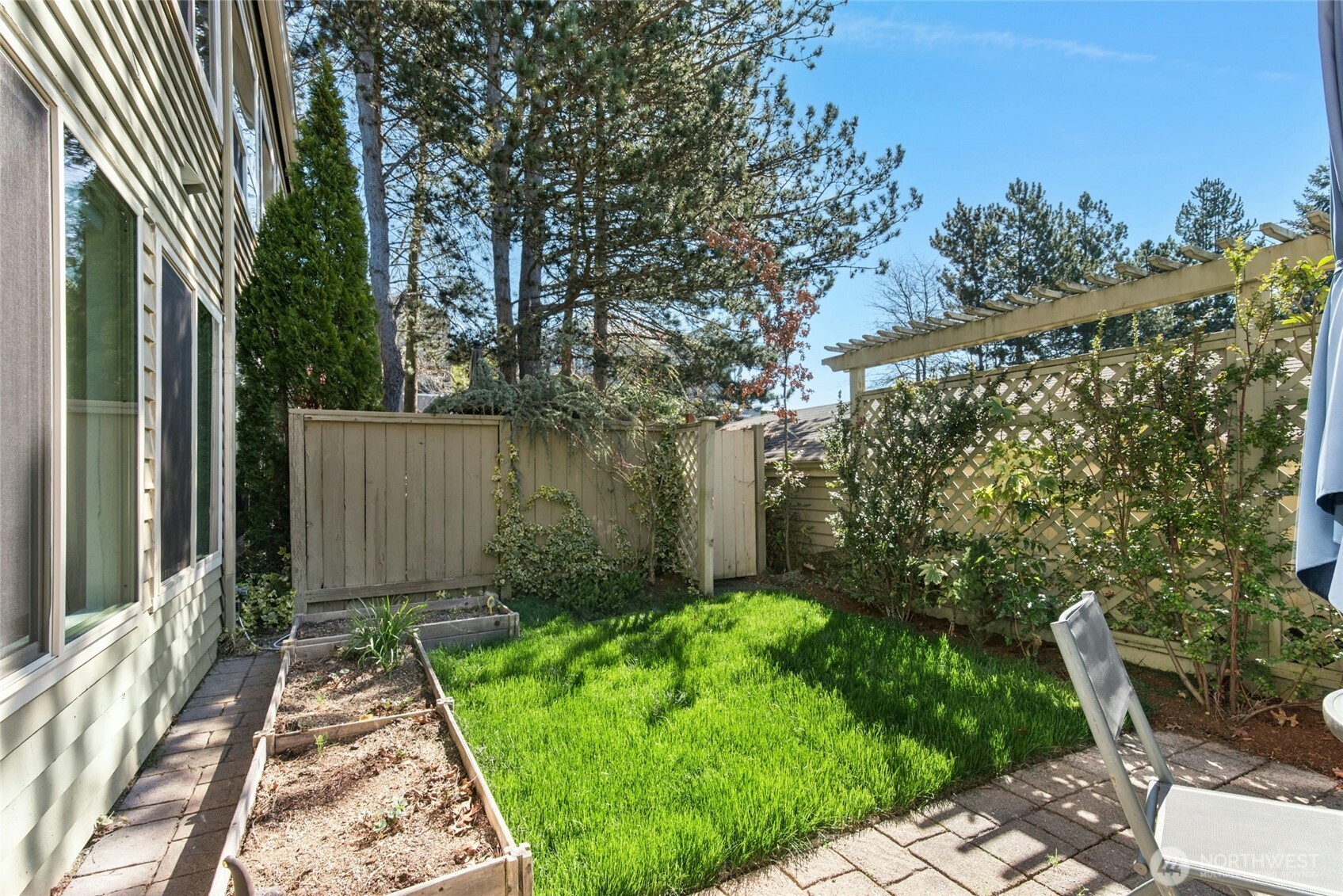 447 7th Avenue , Kirkland, WA 98033