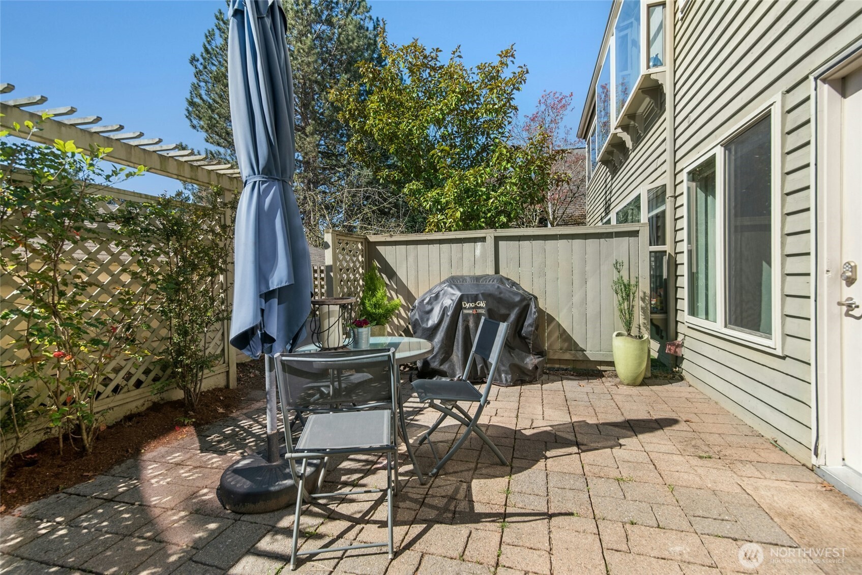 447 7th Avenue , Kirkland, WA 98033