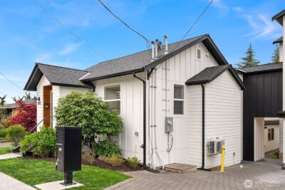 8913 8th Avenue NE, Seattle, WA 98115-3007 - Photo 32