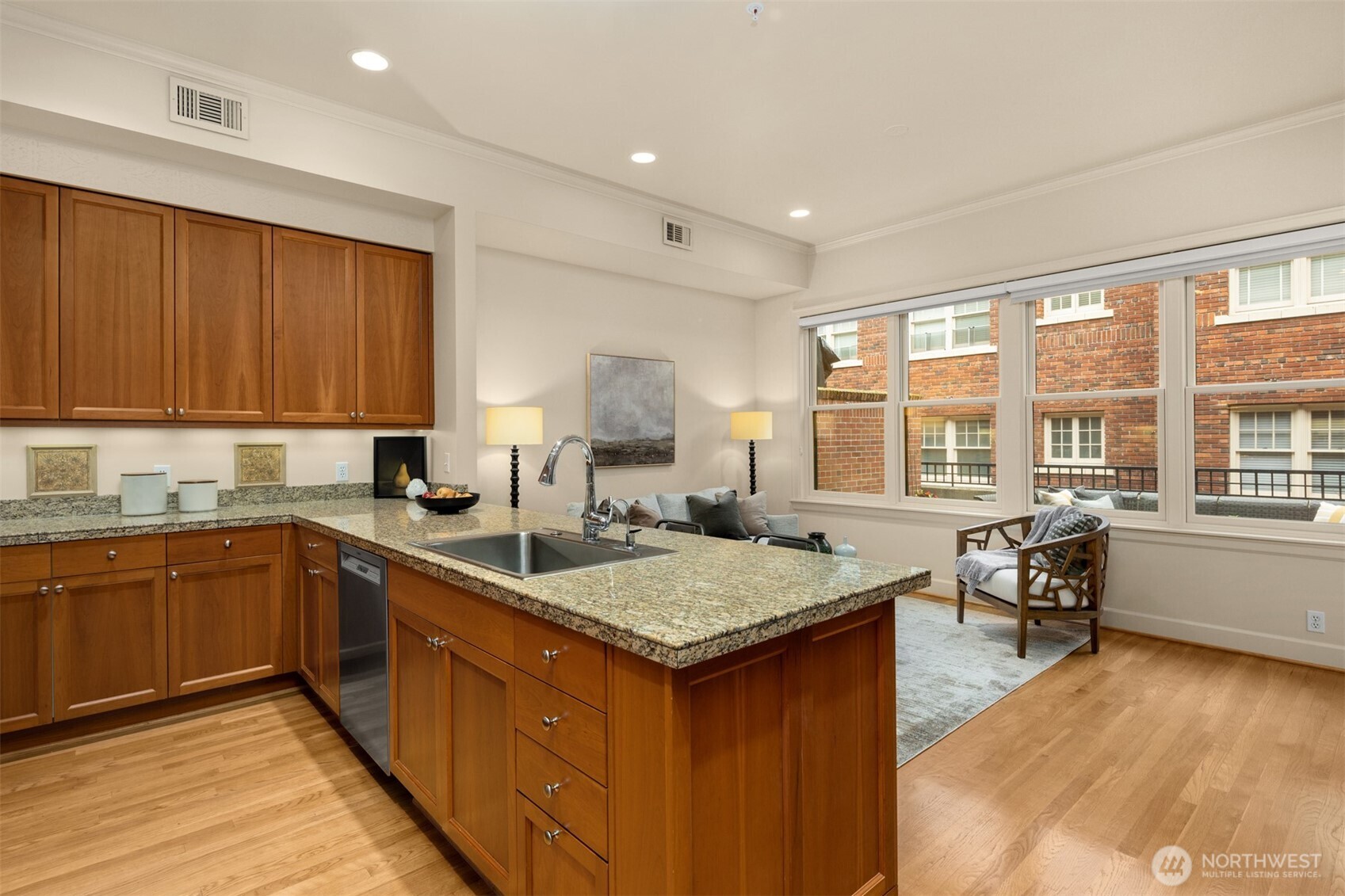 111 W Comstock Street #111, Seattle, WA 98119