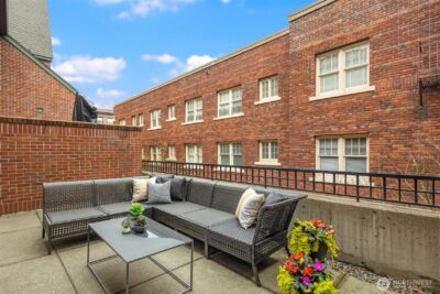 111 W Comstock Street #111, Seattle, WA 98119 - Photo 18