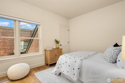 111 W Comstock Street #111, Seattle, WA 98119 - Photo 28