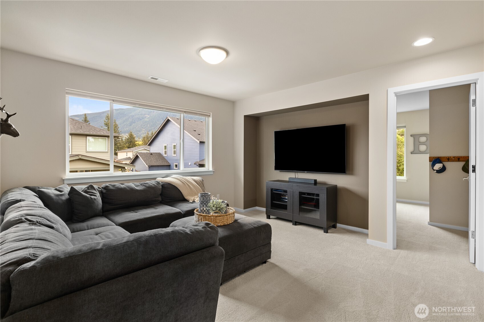 1113 Gaines Avenue SE, North Bend, WA 98045