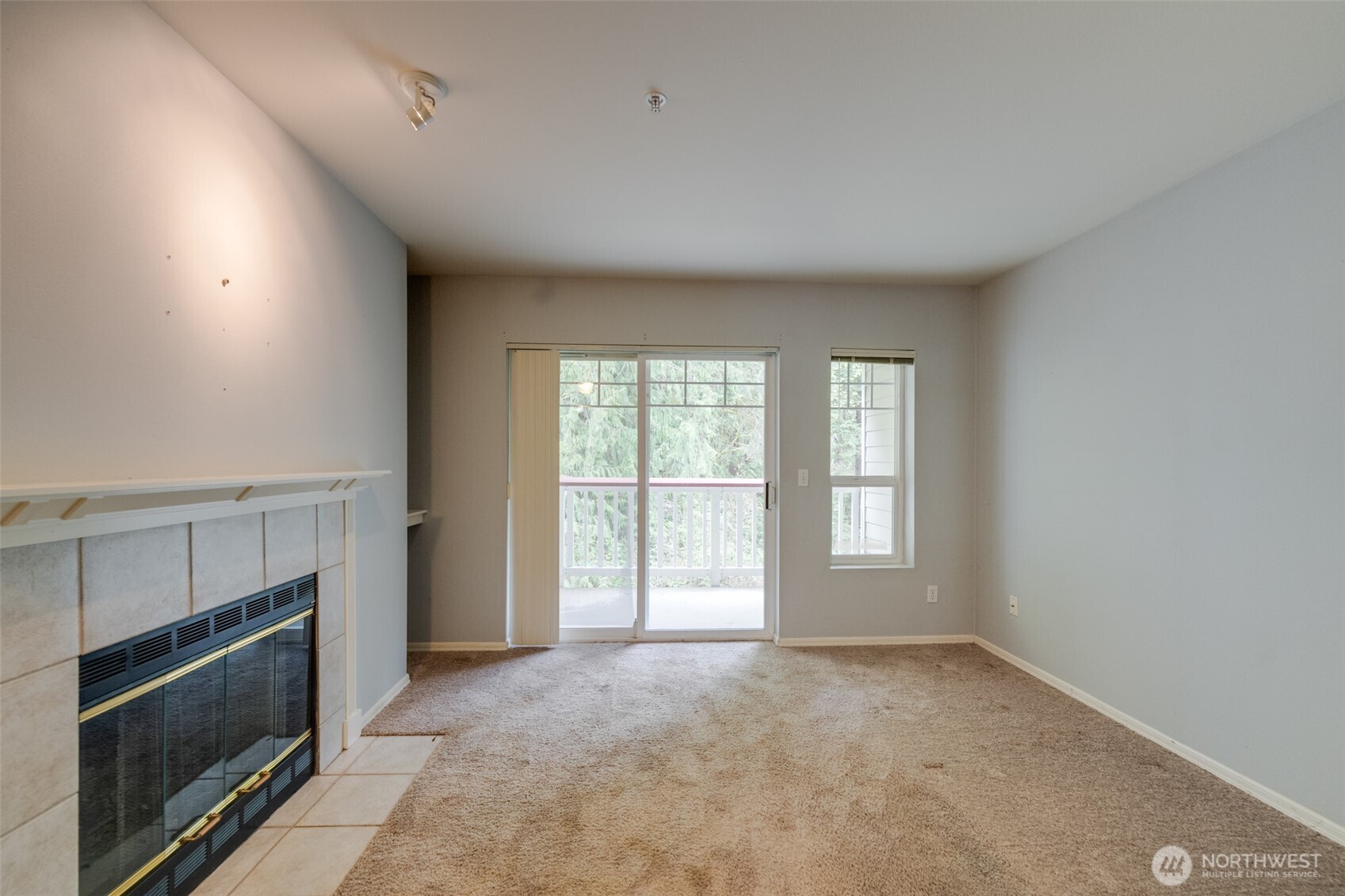 18501 SE Newport Way #K245, Issaquah, WA 98027-9099