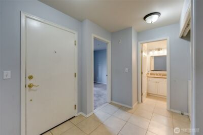 18501 SE Newport Way #K245, Issaquah, WA 98027-9099 - Photo 16