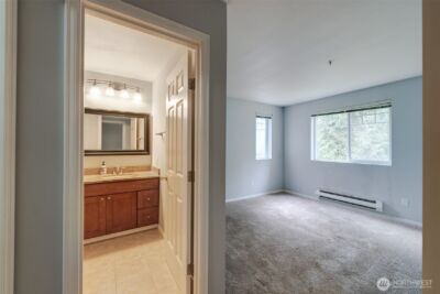 18501 SE Newport Way #K245, Issaquah, WA 98027-9099 - Photo 19