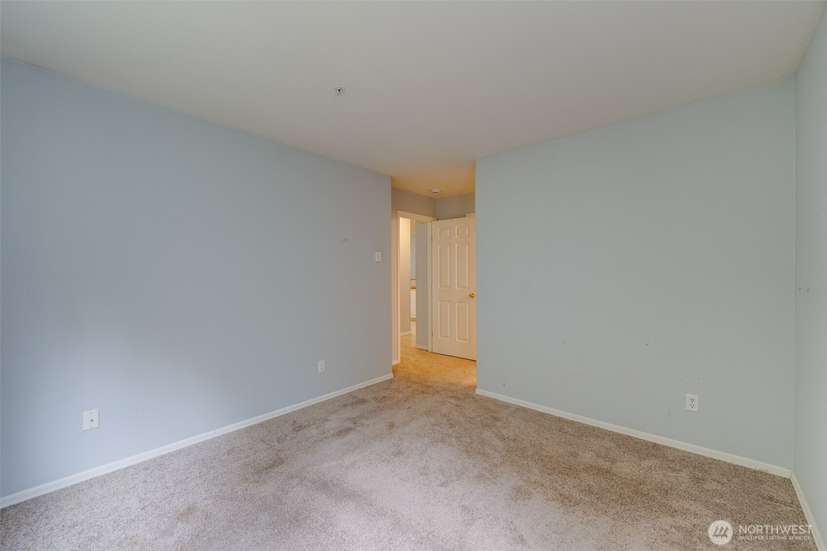 18501 SE Newport Way #K245, Issaquah, WA 98027-9099