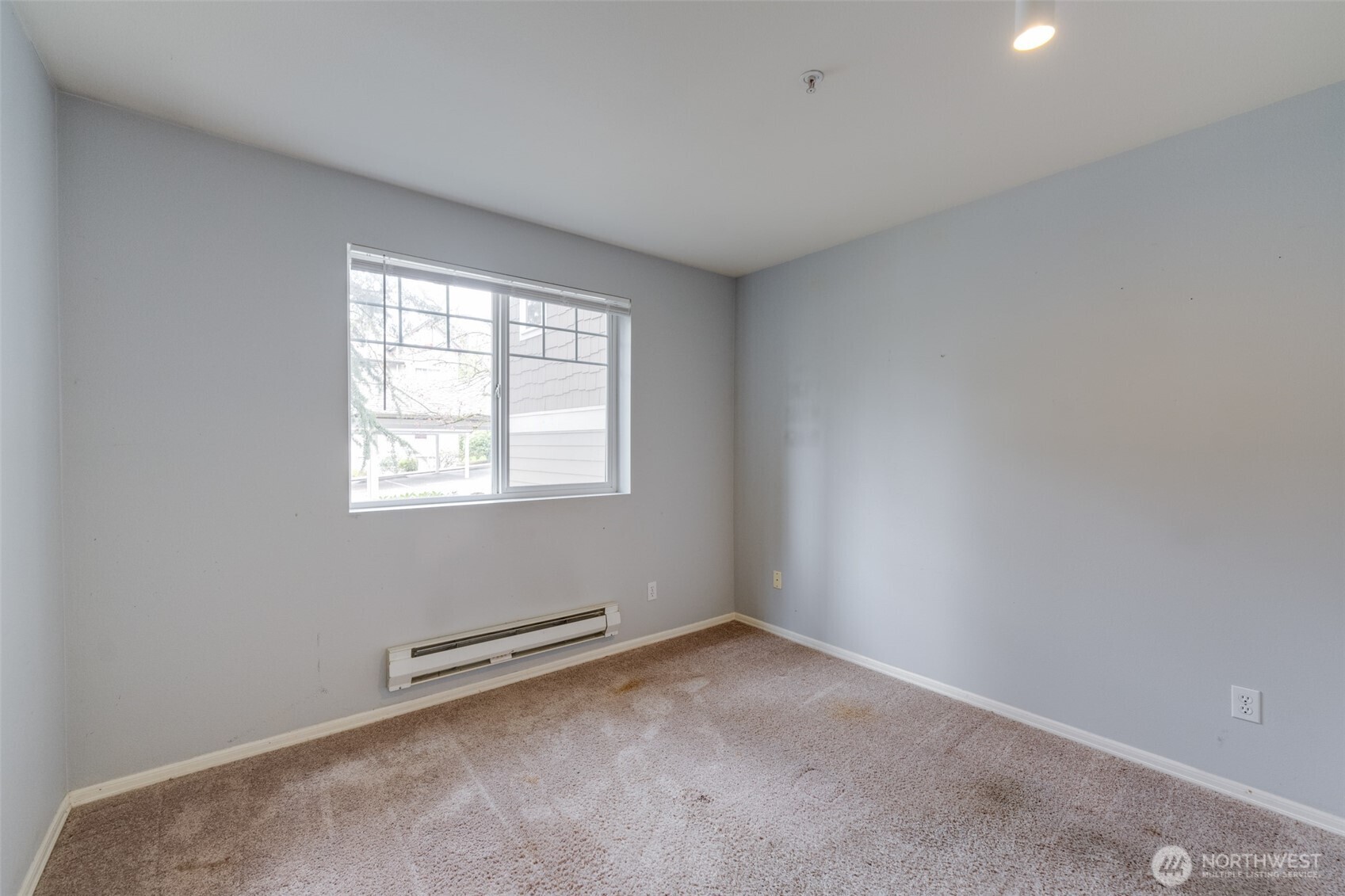 18501 SE Newport Way #K245, Issaquah, WA 98027-9099