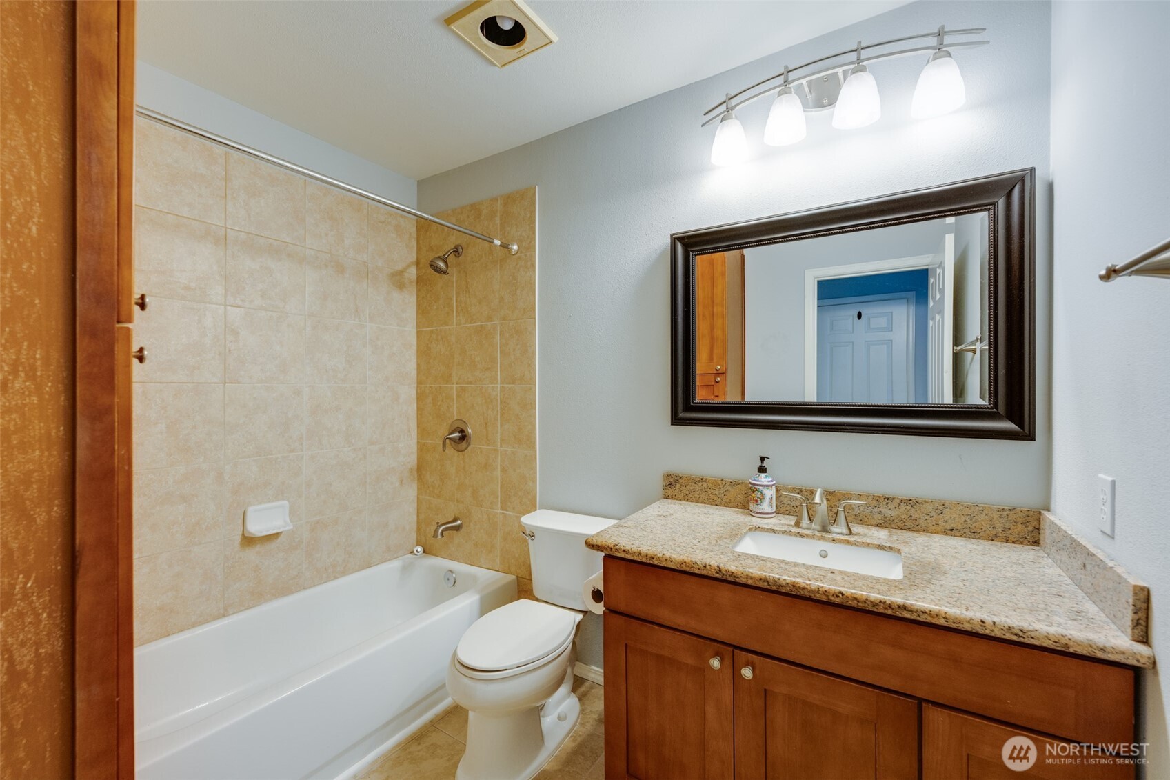 18501 SE Newport Way #K245, Issaquah, WA 98027-9099