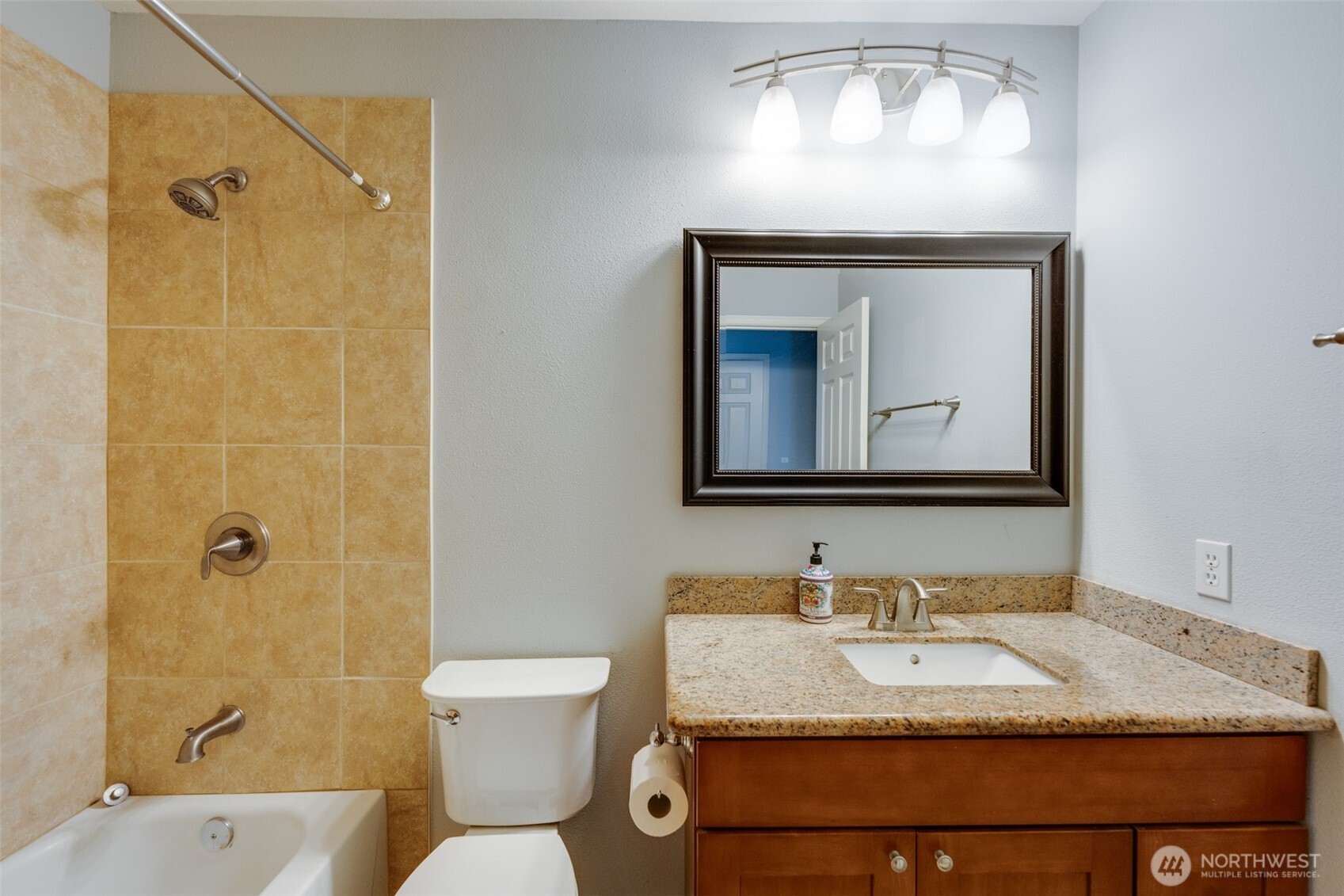 18501 SE Newport Way #K245, Issaquah, WA 98027-9099