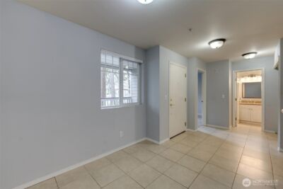 18501 SE Newport Way #K245, Issaquah, WA 98027-9099 - Photo 3
