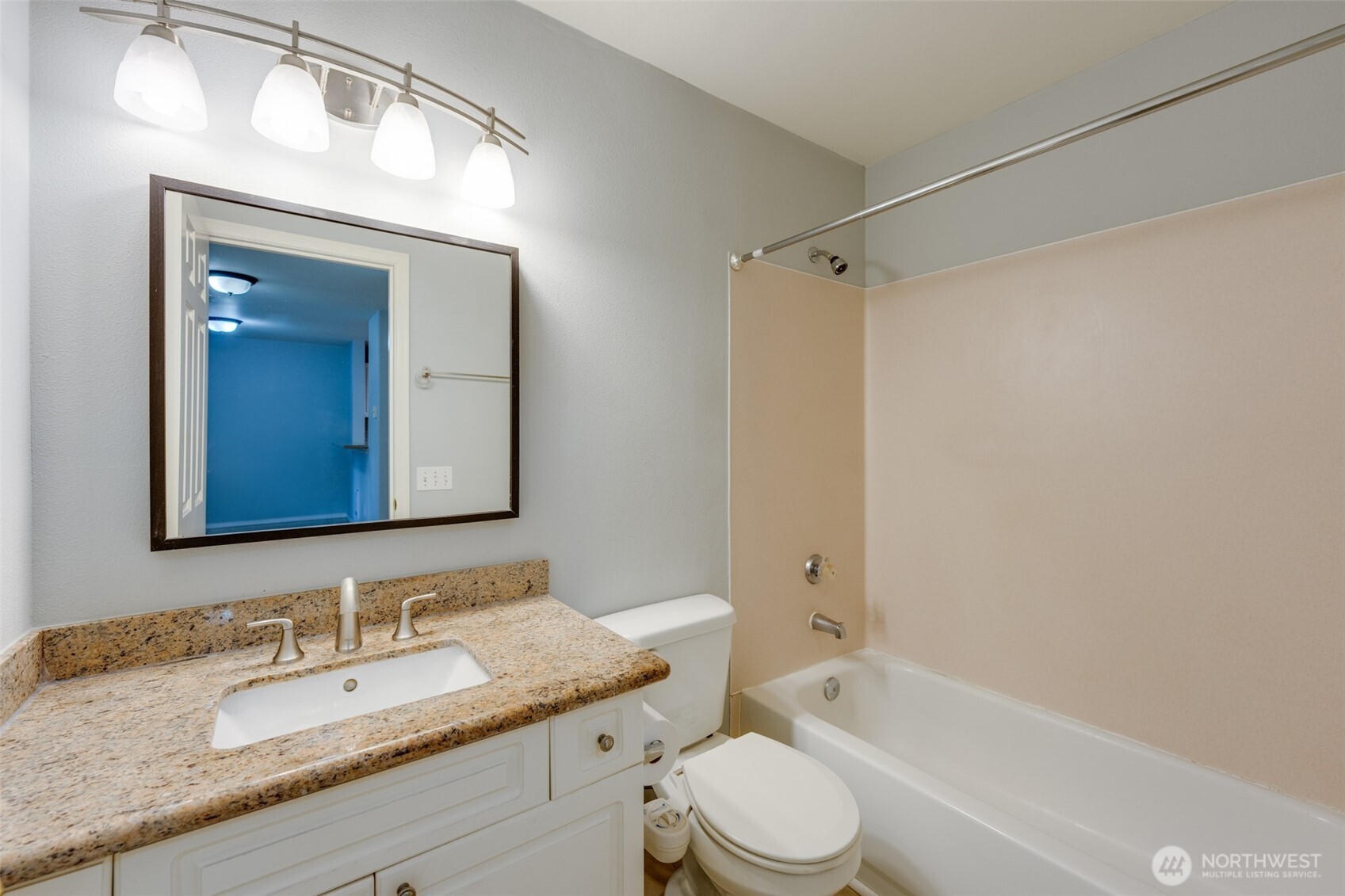 18501 SE Newport Way #K245, Issaquah, WA 98027-9099