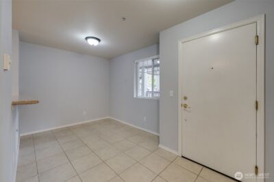 18501 SE Newport Way #K245, Issaquah, WA 98027-9099 - Photo 4