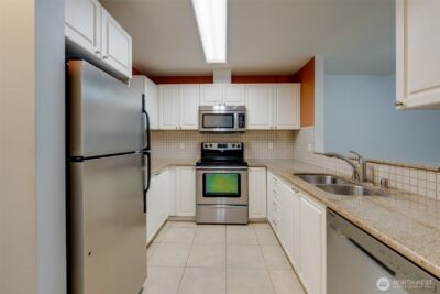 18501 SE Newport Way #K245, Issaquah, WA 98027-9099 - Photo 5