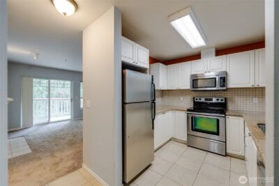 18501 SE Newport Way #K245, Issaquah, WA 98027-9099 - Photo 6