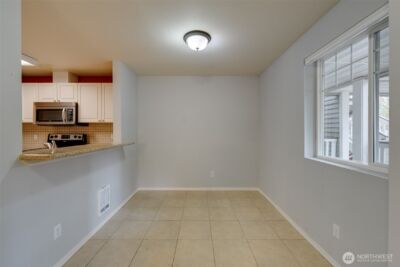 18501 SE Newport Way #K245, Issaquah, WA 98027-9099 - Photo 10