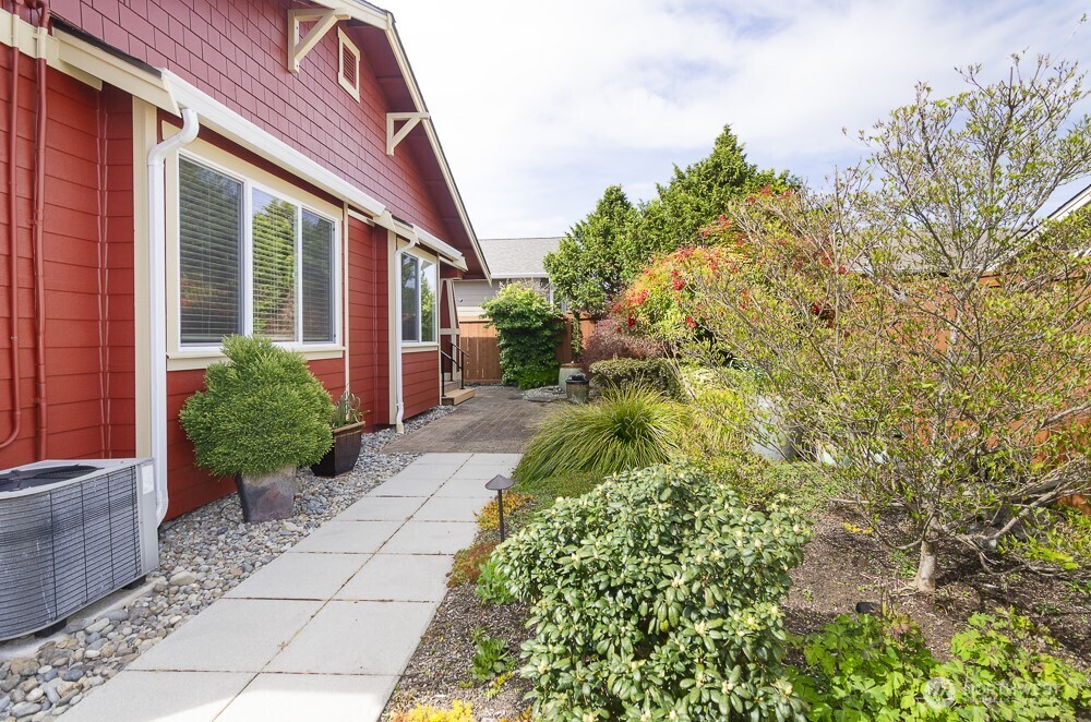 4316 Harstene Street NE, Lacey, WA 98516