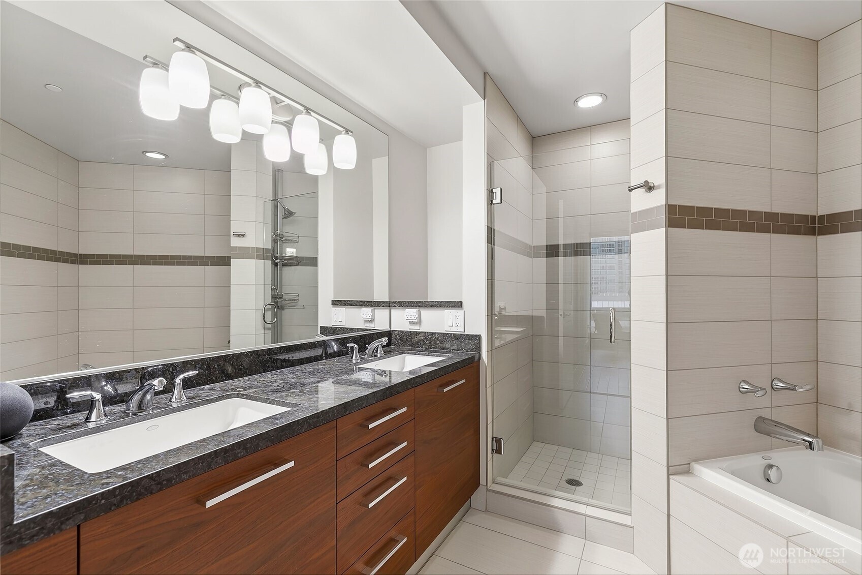 1920 4th Avenue #509, Seattle, WA 98101