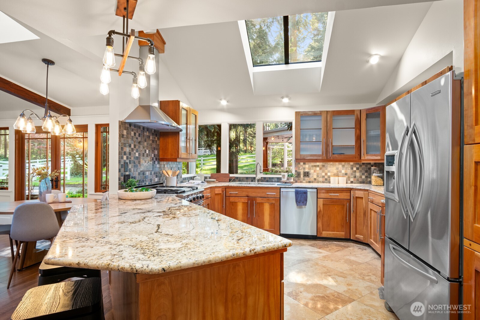 16 Bridlewood Circle , Kirkland, WA 98033