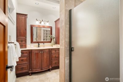 16 Bridlewood Circle , Kirkland, WA 98033 - Photo 25