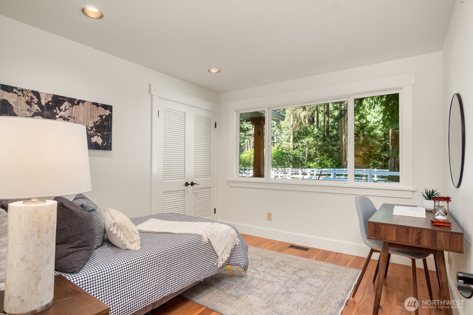 16 Bridlewood Circle , Kirkland, WA 98033