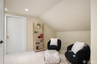16 Bridlewood Circle , Kirkland, WA 98033 - Photo 35