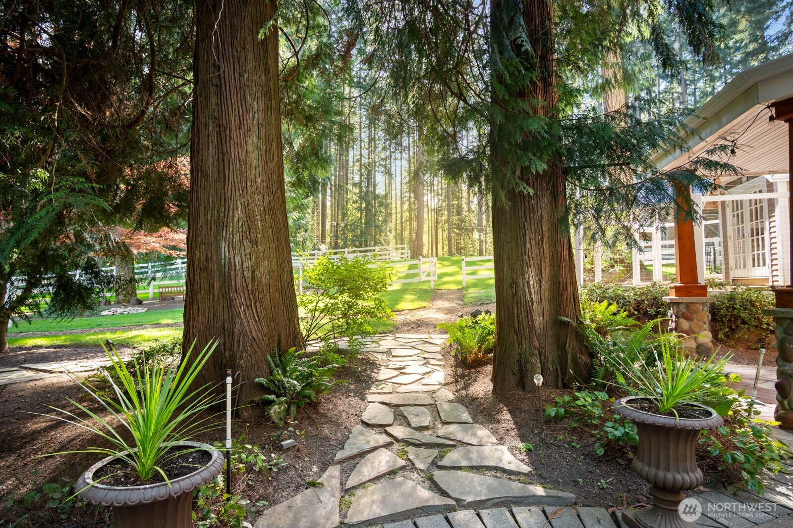 16 Bridlewood Circle , Kirkland, WA 98033