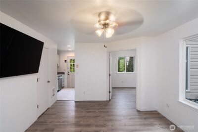 1814 N 30th Street , Mount Vernon, WA 98273-8911 - Photo 5