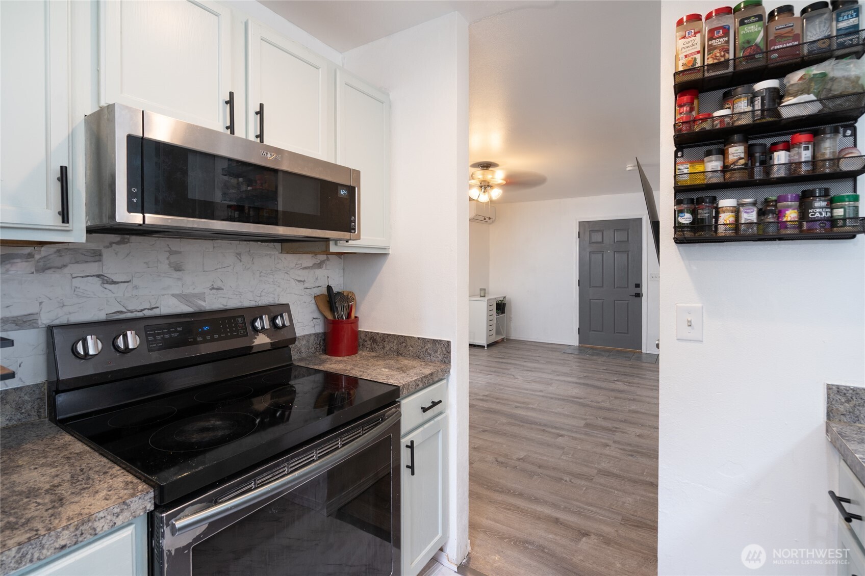 1814 N 30th Street , Mount Vernon, WA 98273-8911