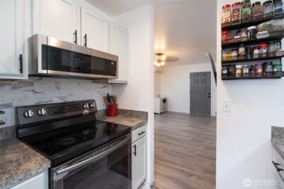 1814 N 30th Street , Mount Vernon, WA 98273-8911 - Photo 7