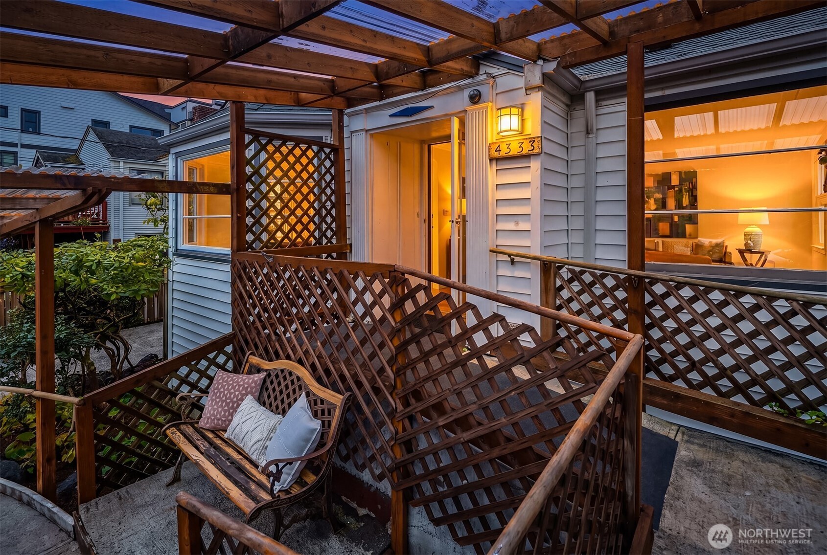 4333 SW Hudson Street , Seattle, WA 98116